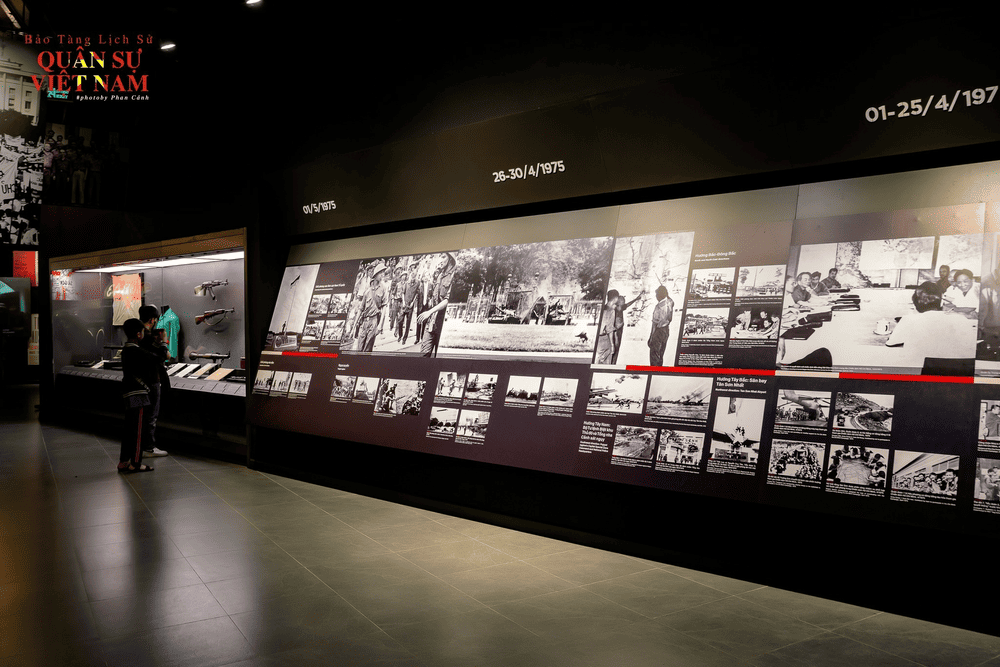 The Vietnam Military History Museum is one of seven national museums that house a large collection of war artifacts in Vietnam (Source: Bảo t&agrave;ng Lịch sử Qu&acirc;n sự Việt Nam - Đại lộ Thăng Long)